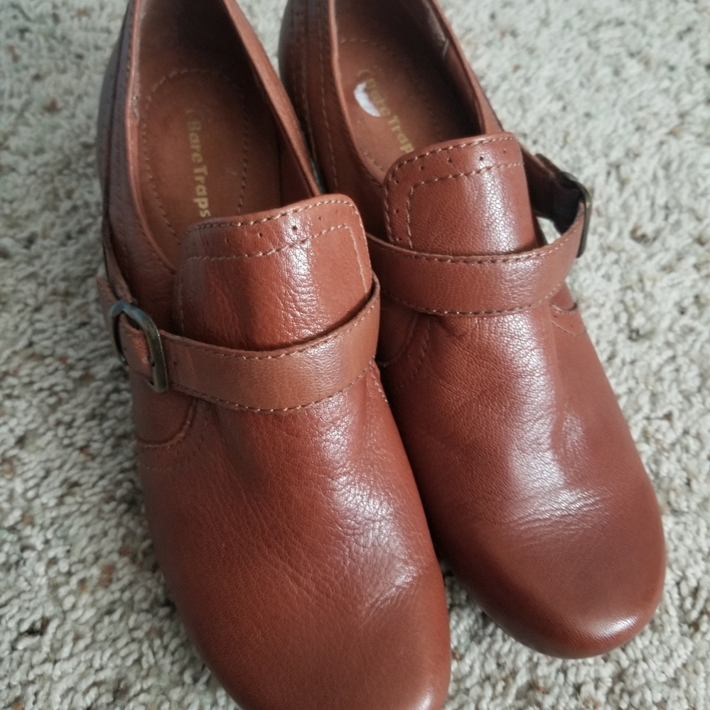 BareTraps Haydon Leather Heeled Booties